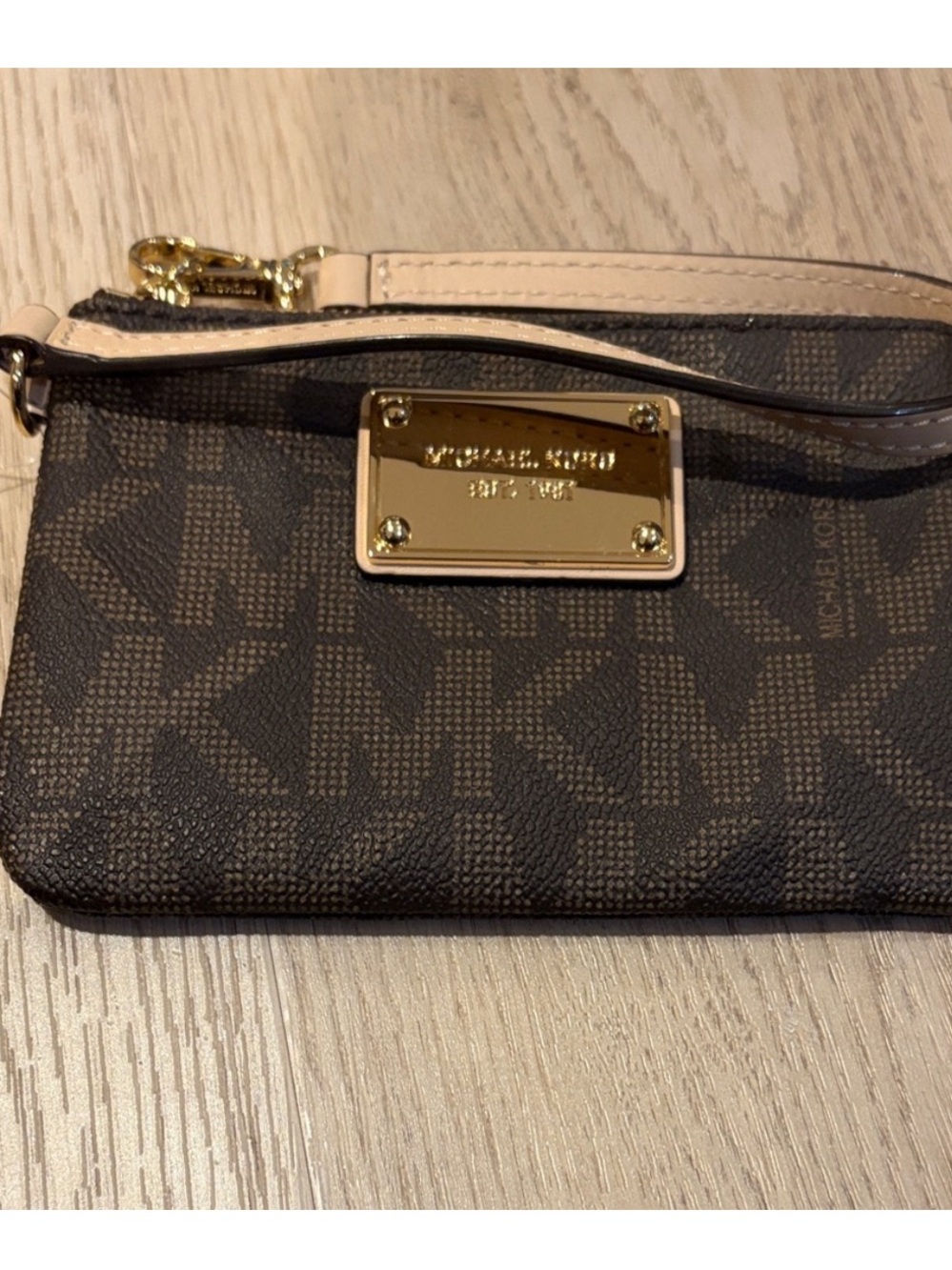 MICHAEL Michael Kors - wristlet